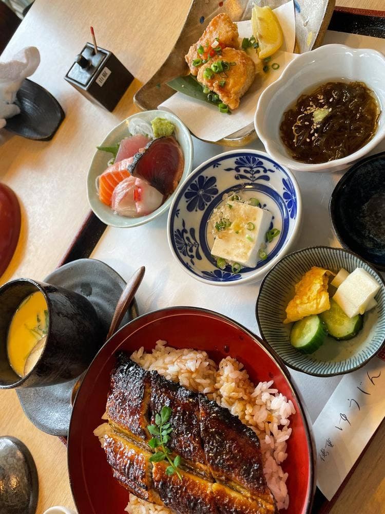 鰻の徳重ゆうじん