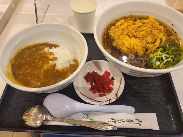 そば・うどん扇庵 談合坂SA店 - サブ画像2