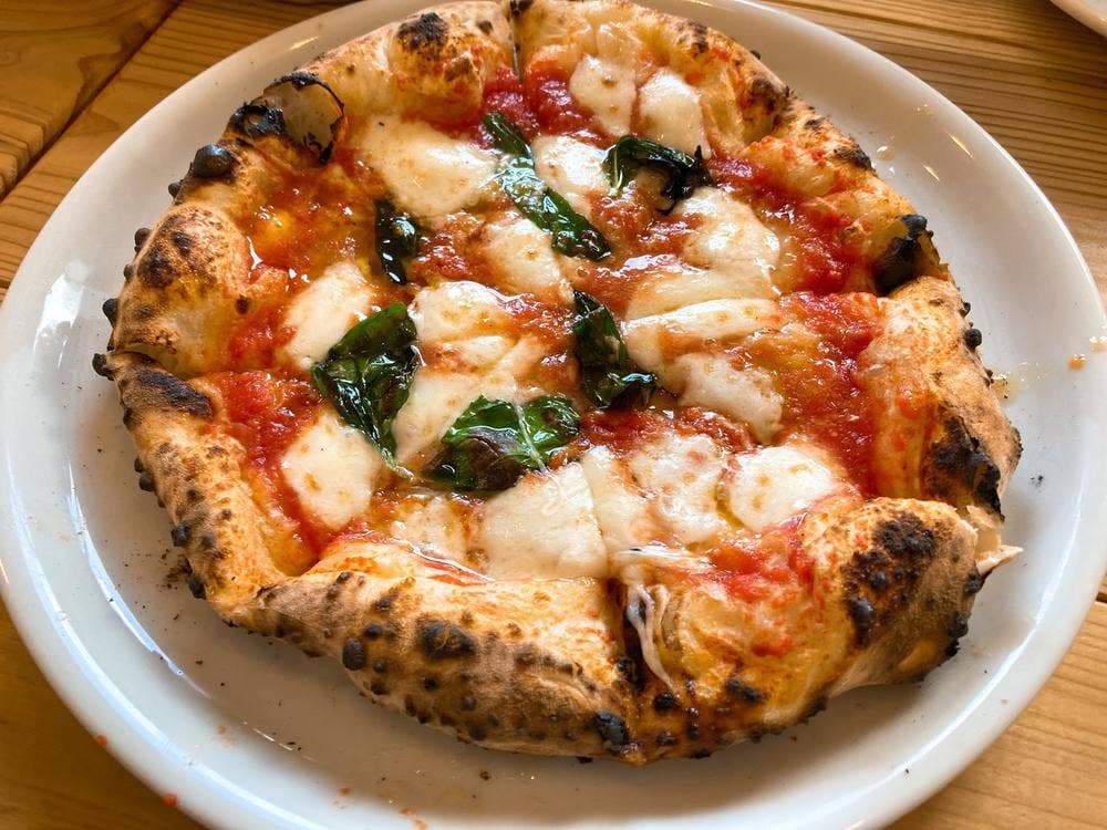 ピッツェリア ピノ イゾラ ウエスタ