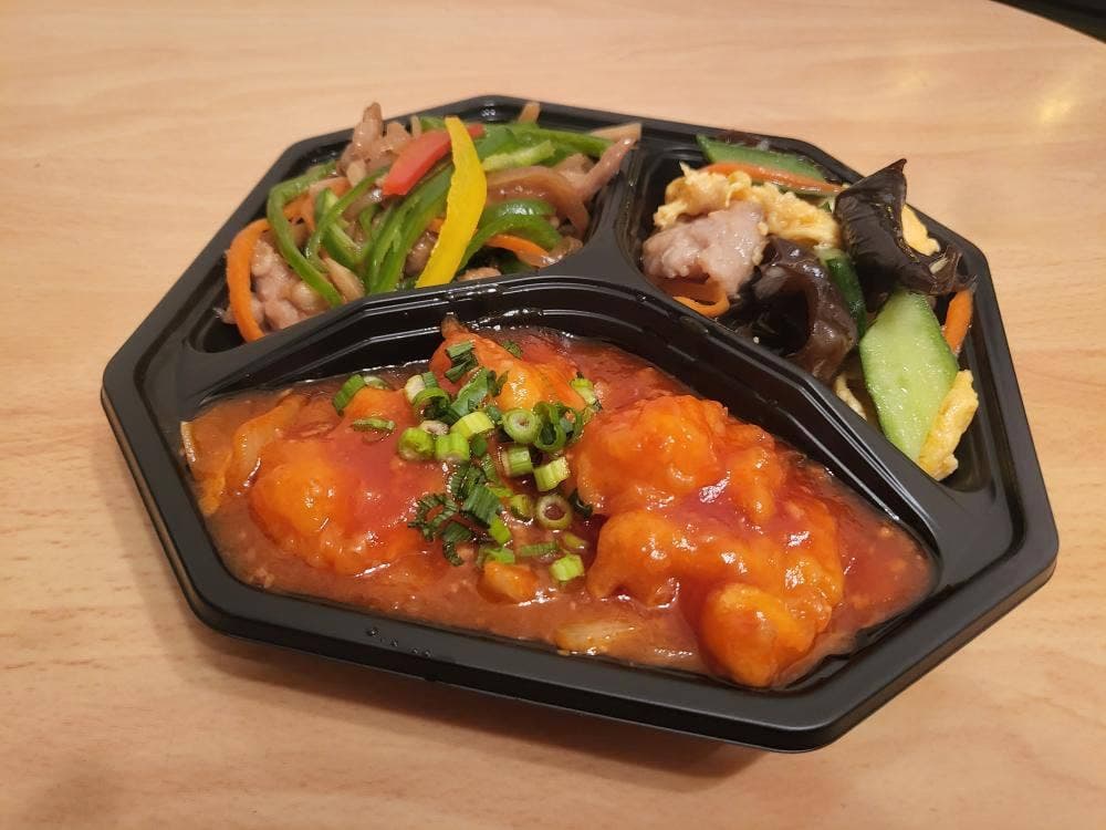 中華ドラゴン スーパーセンターシマヤ立山店