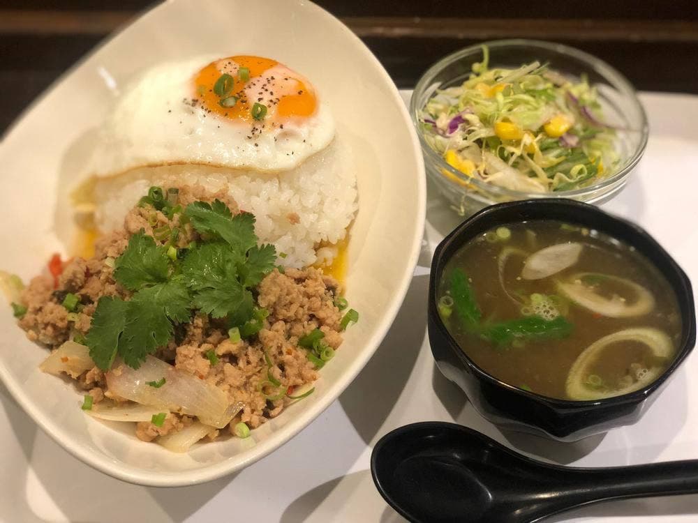 asian dining サンティ