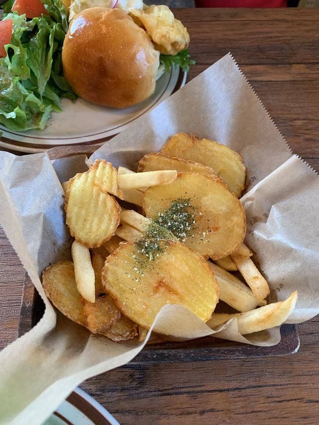 Meet Up Under The Tree - サブ画像2