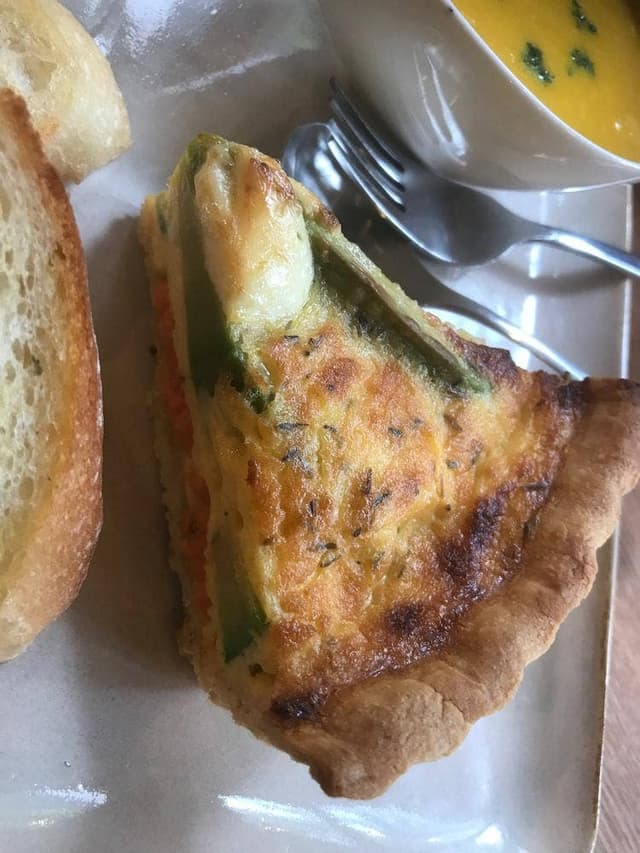 喫茶と雑貨unjour - サブ画像1