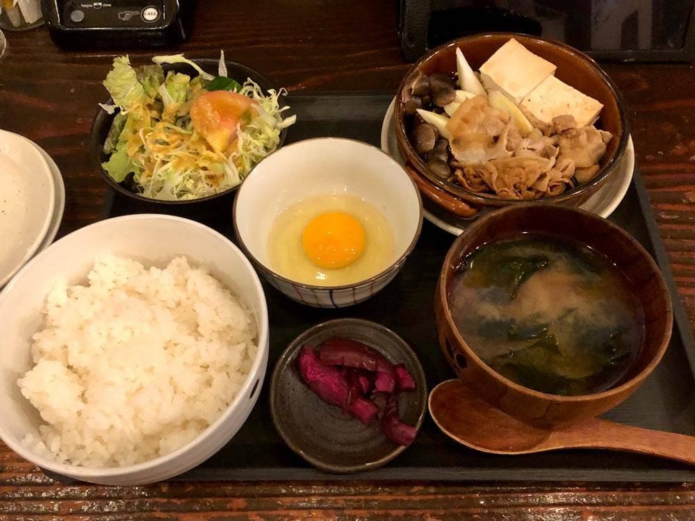 酒場 RESISTANCE