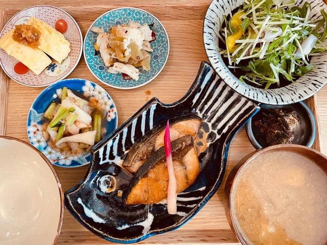 おともトごはん おかもト食堂 - サブ画像3