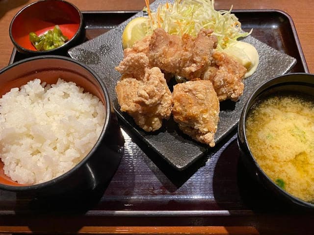 とりかく丸の内国際ビル店 - サブ画像1