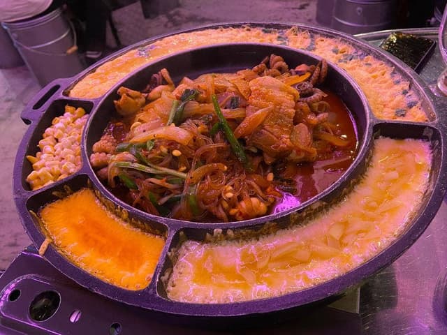 ハラペコ食堂 GEMSなんば店 - サブ画像1