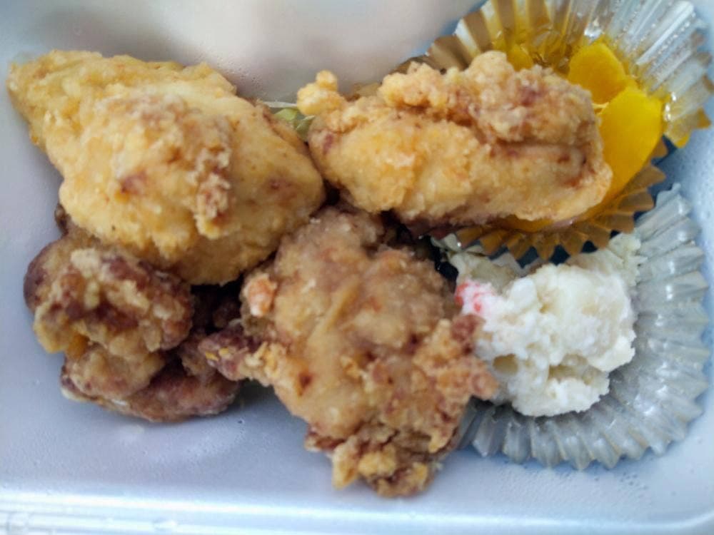 唐揚げ専門店 鶏笑 福津中央店