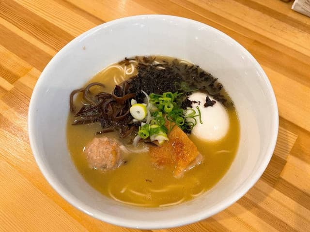 博多水炊きらーめん うかんむり - サブ画像2