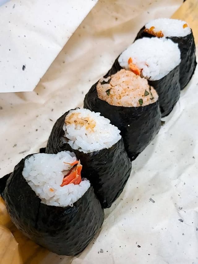 にぎりめし三田駅前店 - サブ画像1