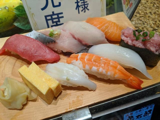 函館 立喰い寿司 函太郎 LINKS UMEDA店 - サブ画像2
