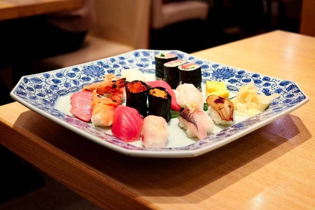 旭鮨総本店 本厚木ミロード店 - サブ画像1