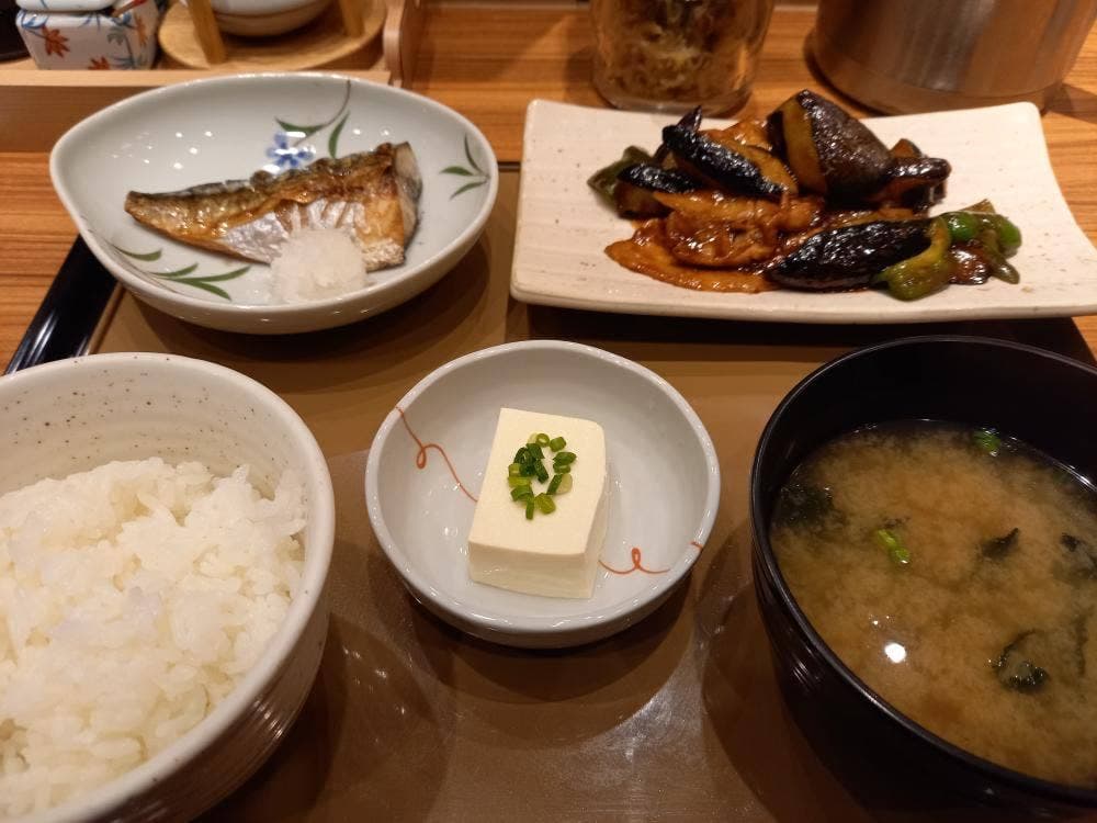 やよい軒 天下茶屋店