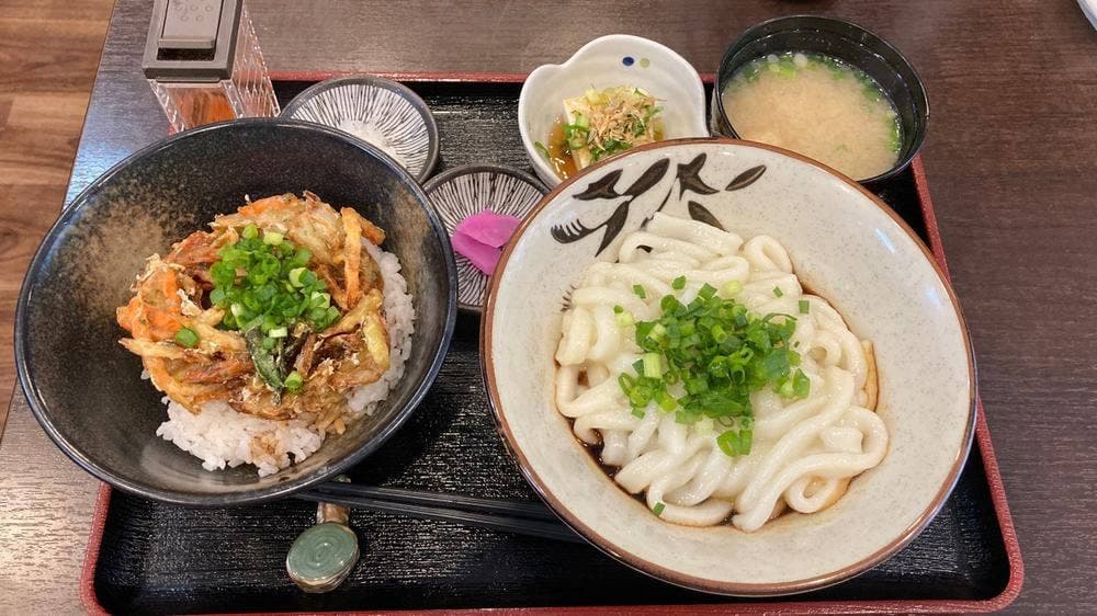 伊勢うどん いせ