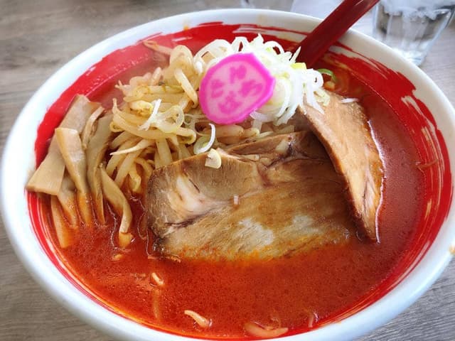 ラーメンさんぱち 平和通店 - サブ画像1