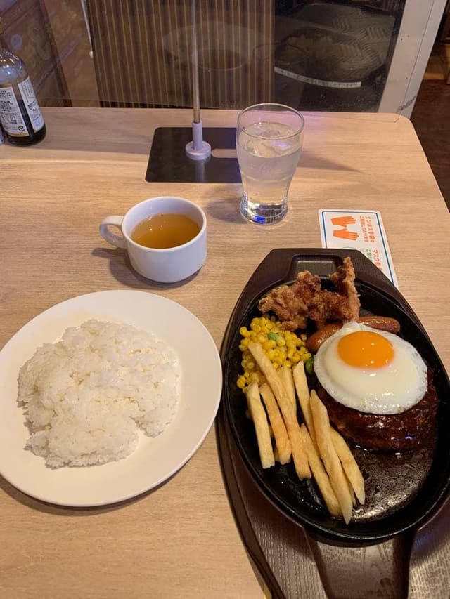 ガスト 関町店 - サブ画像1