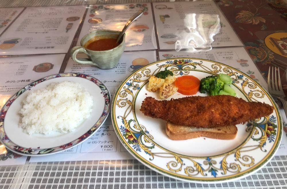 レストラン梨美奈