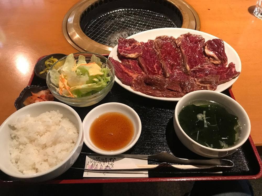 焼肉 まんぷく