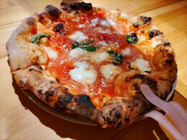 ピッツェリア スクオーレ - サブ画像2