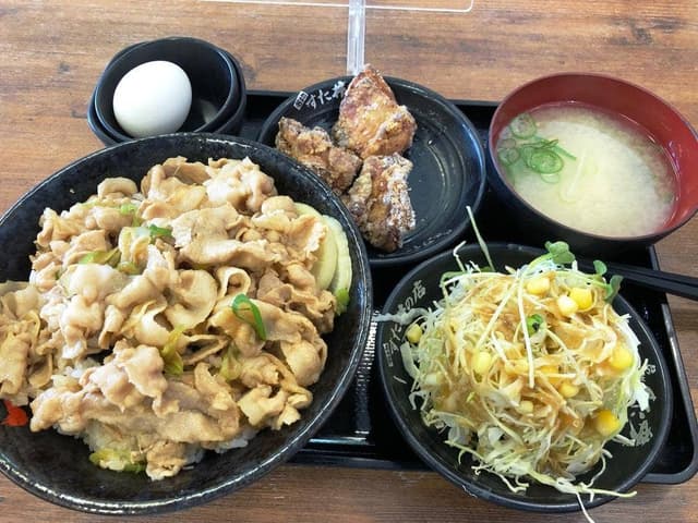 伝説のすた丼屋 横須賀佐原店 - サブ画像1