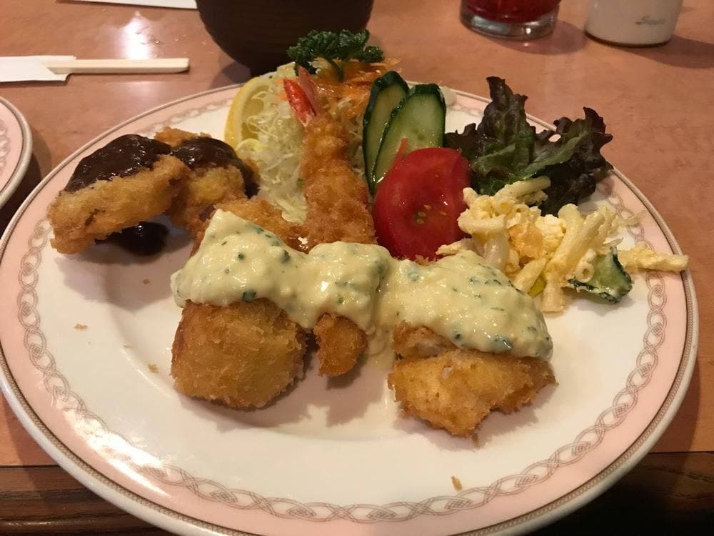 ビラ