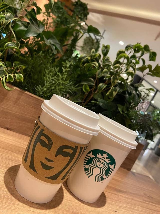 スターバックス コーヒー 阪神梅田本店 9階店 - サブ画像1