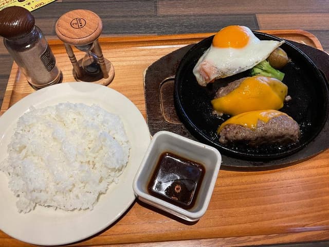 いしがまやハンバーグ ゆめタウン夢彩都店 - サブ画像1