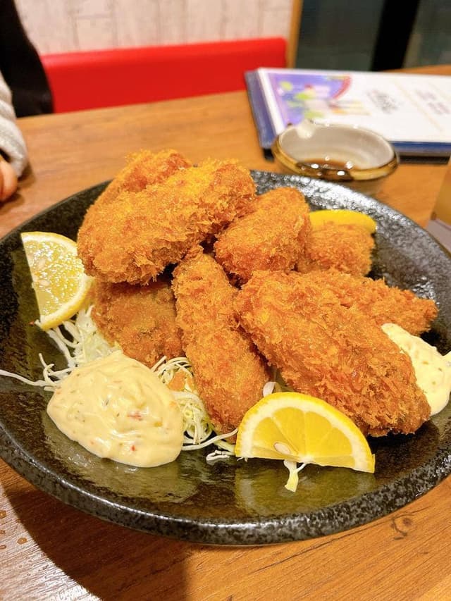 牡蠣とワインのある店 湾岸食堂 - サブ画像1
