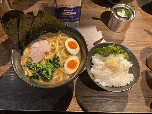 ラーメン 萩原家 藤沢店 - サブ画像2