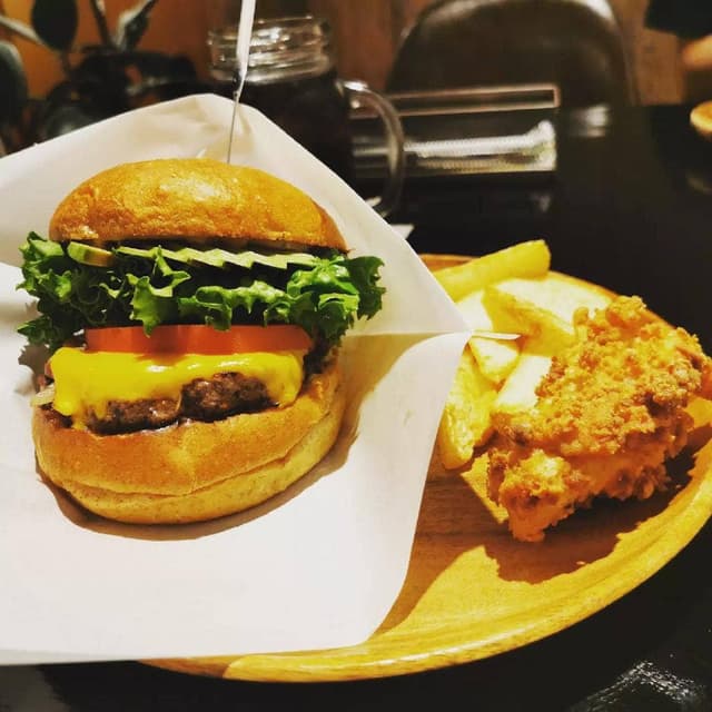 バーガーズカフェWikiwiki - サブ画像1