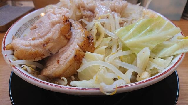 ラーメン豚山 蒲田店 - サブ画像3