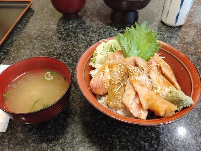 まぐろ問屋 めぐみ水産 オリナス錦糸町店 - サブ画像3