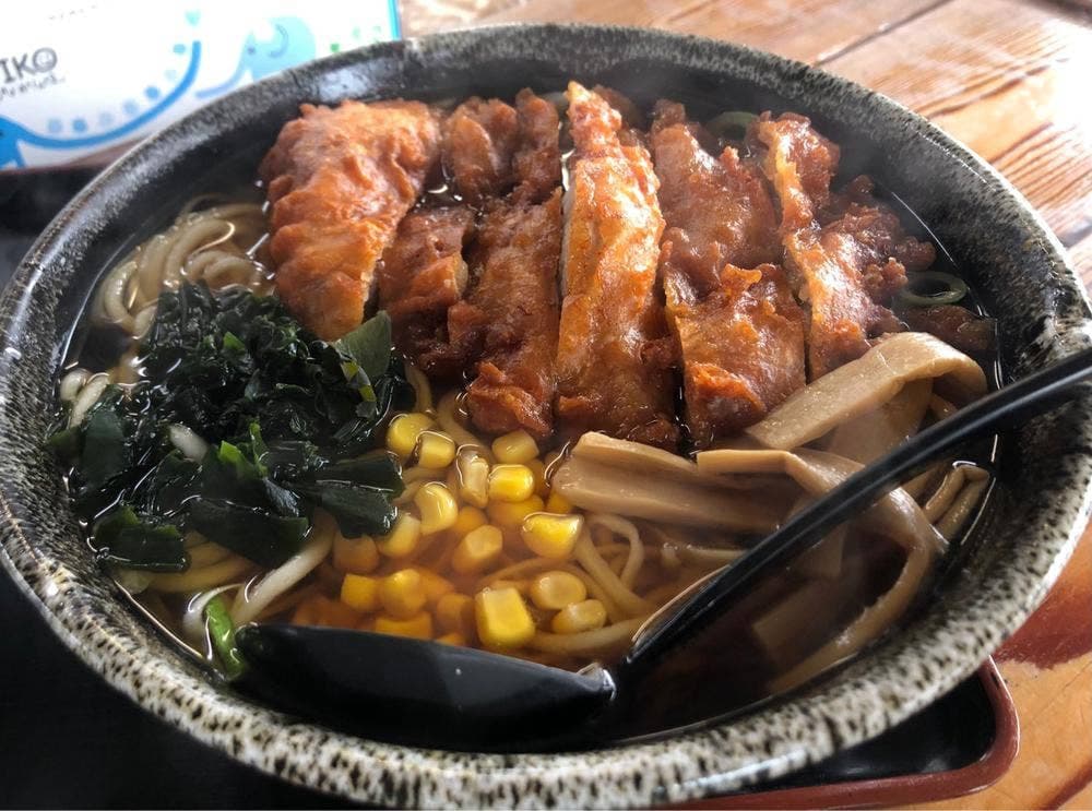 手打ラーメンぎおん