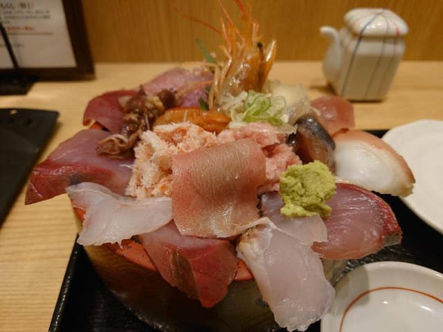 漁師寿司食堂 どと〜んと日本海 - サブ画像2