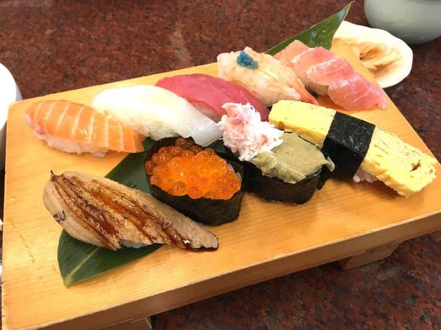 寿司本舗 たまや - サブ画像1