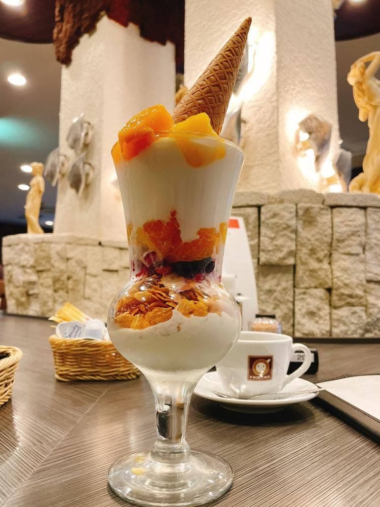 P KUN CAFE
