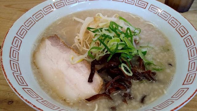 豚骨ラーメン おかだ - サブ画像1