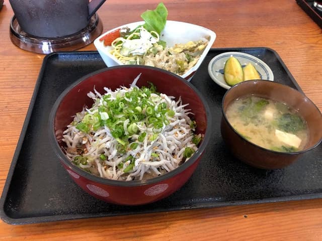 おせんや食堂 - サブ画像1
