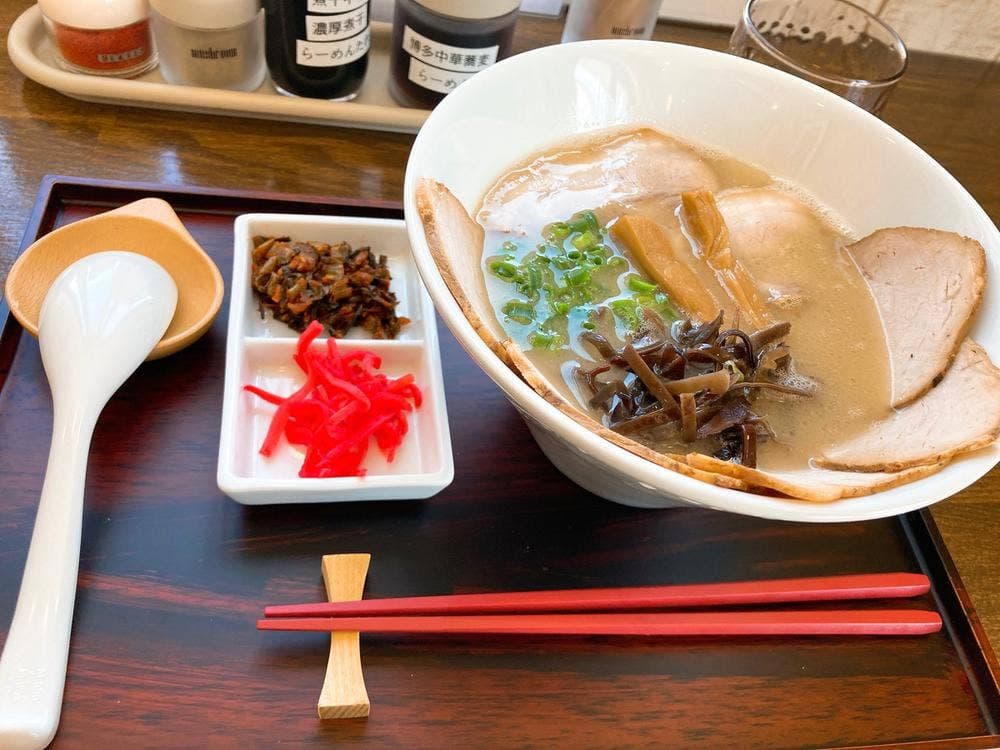 博多中華蕎麦 ろびん