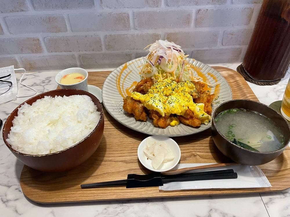 居食や さんとく