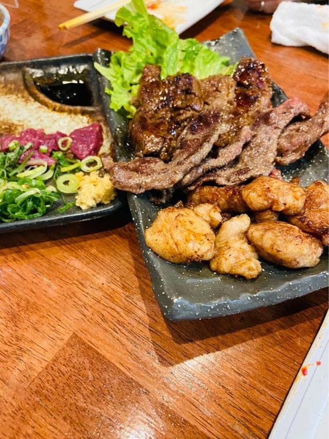 ホルモン焼きおかだ - サブ画像1