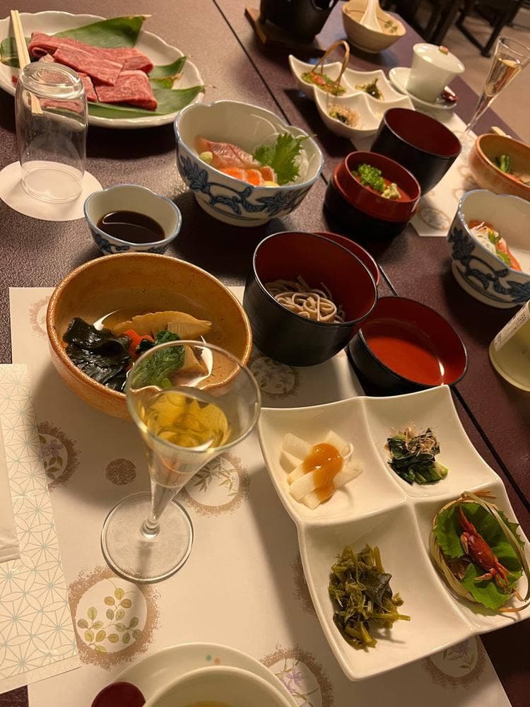 五色の湯旅館 お食事処