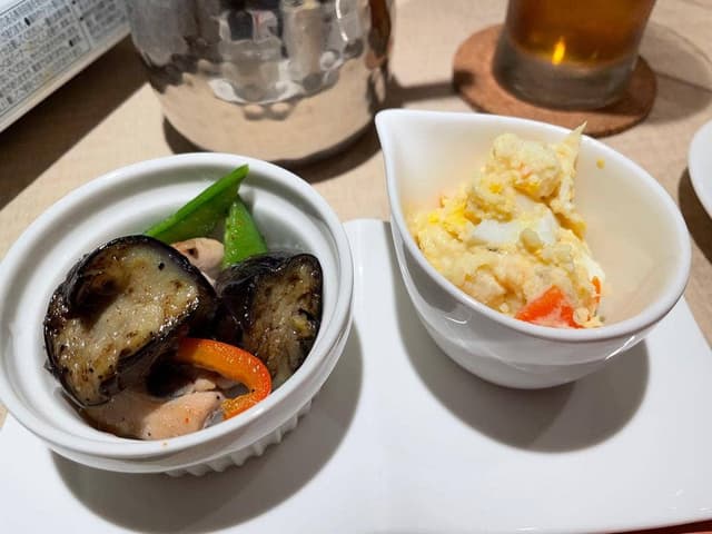 オーガニック料理とお酒の店 旬彩ダイニング・バーManna - サブ画像1