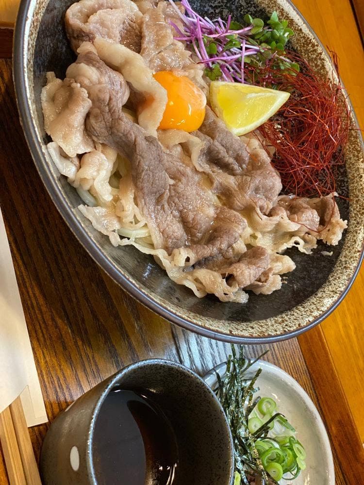 真ん中つるる