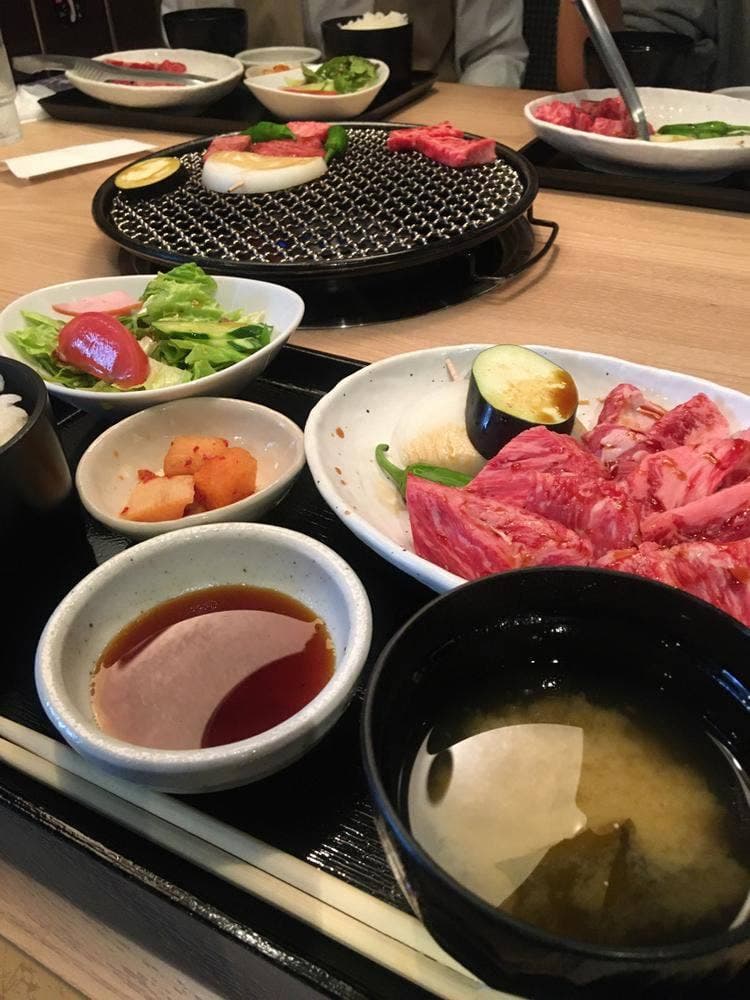 黒毛和牛 焼肉 一 九条店