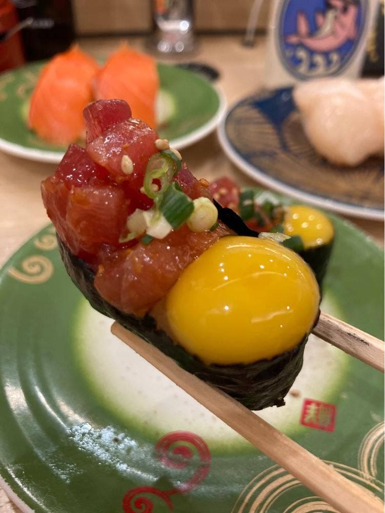 回転寿し トリトン 三輪店