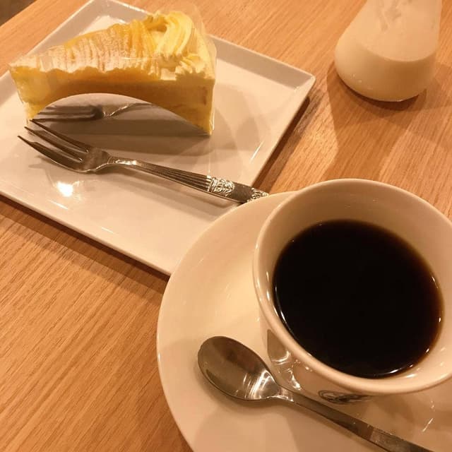 函館美鈴珈琲 新宿店 - サブ画像3