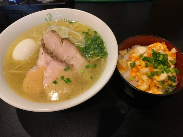 鶏そば 日和 - サブ画像2