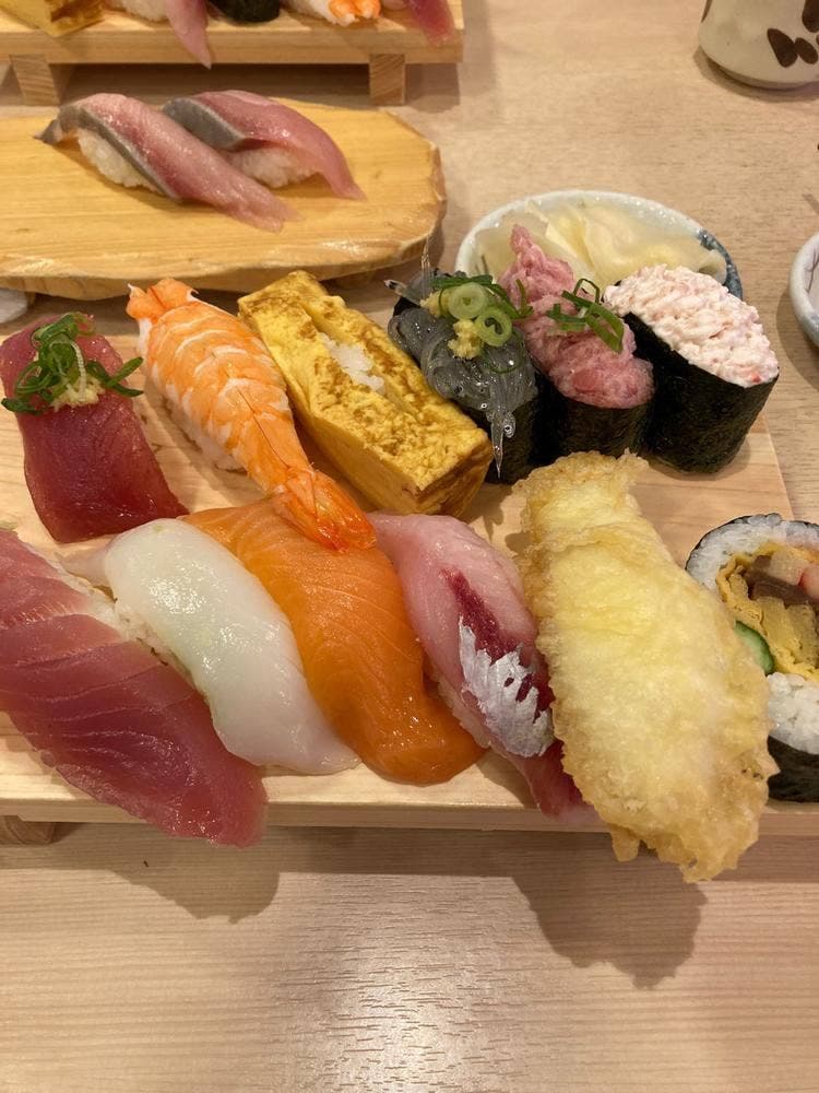 沼津魚がし鮨 流れ鮨 沼津片浜店