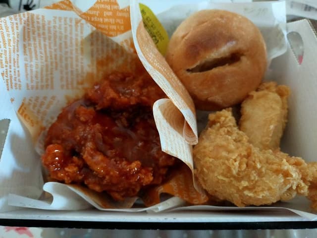 bb.qオリーブチキンカフェ 上尾店 - サブ画像1